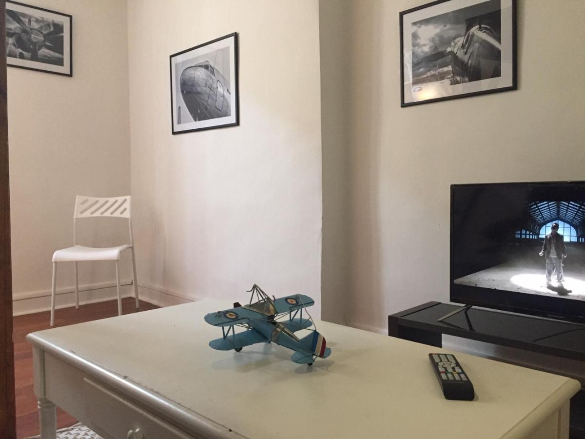 Le Victor Hugo 2 D Et Sa Pizza Offerte Apartment Aurillac Exterior photo